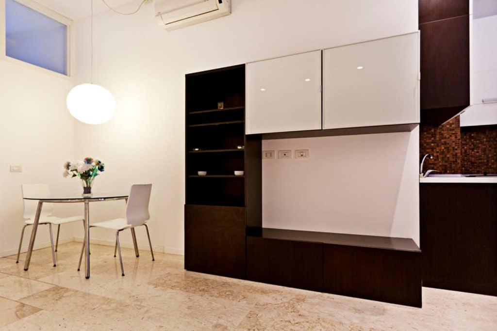 Milan Downtown - The Flat Διαμέρισμα Εξωτερικό φωτογραφία